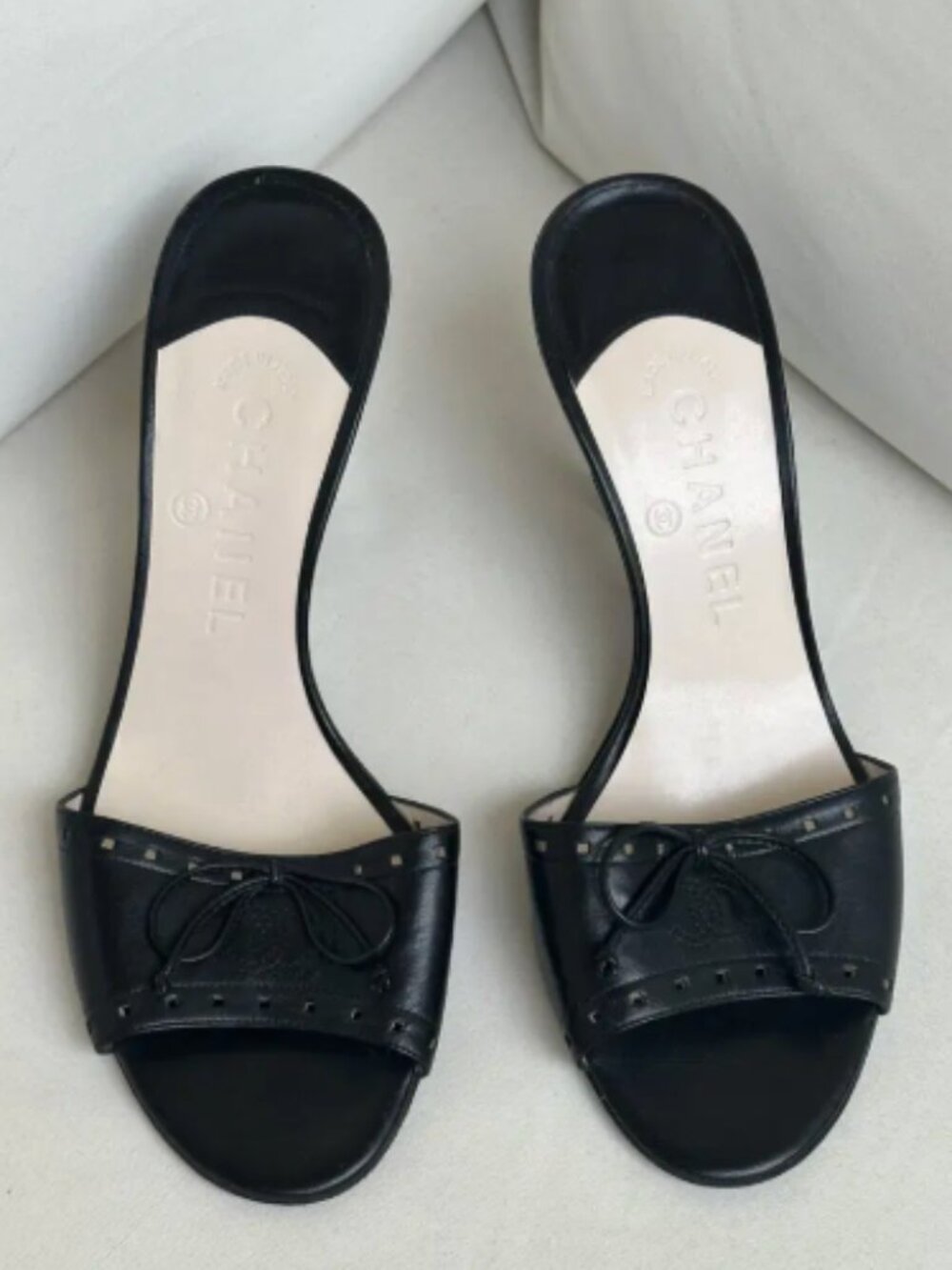 CHANEL S/S 2005 Leather Bow Sandals Mules Open Toe Sandals Heels Shoes 41 - Picture 2 of 8